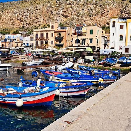 פלרמו Mansarda Beach Mondello מראה חיצוני תמונה